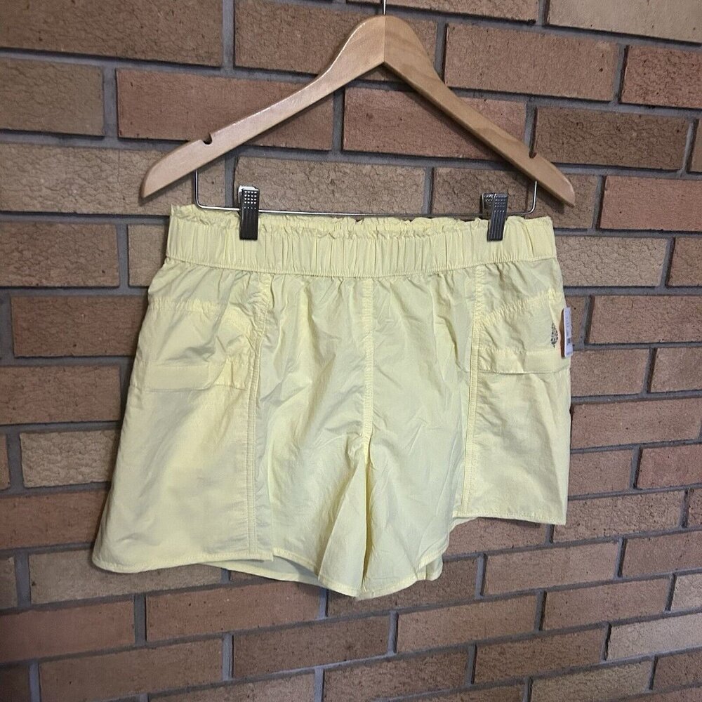 NWT Free People FP Movement Women's In The Wild Shorts Glow Yellow Size Medium - Picture 2 of 6